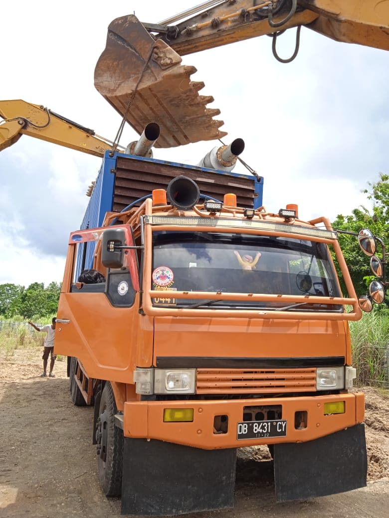 towing mobil colomadu 24 jam - Dokumentasi Layanan Ekspedisi Cargo PT Trans Nusa Pasifik